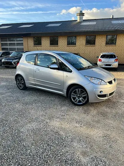 Mitsubishi Colt 2006 photo 3