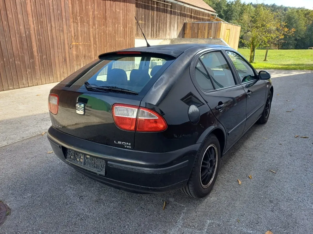 Seat Leon 2005 photo 3