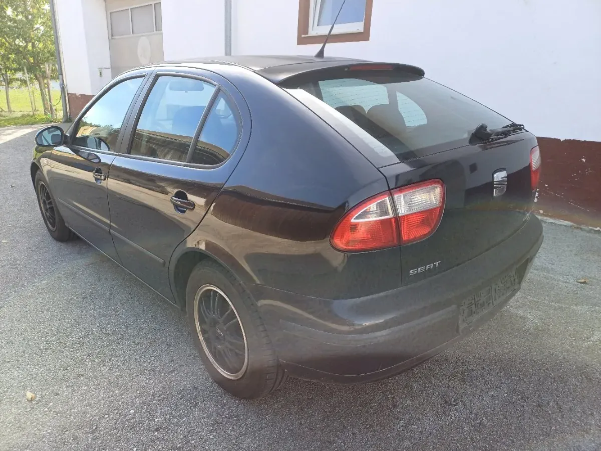 Seat Leon 2005 photo 2