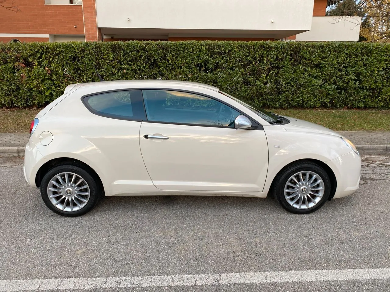 Alfa Romeo Mito 2012 photo 2