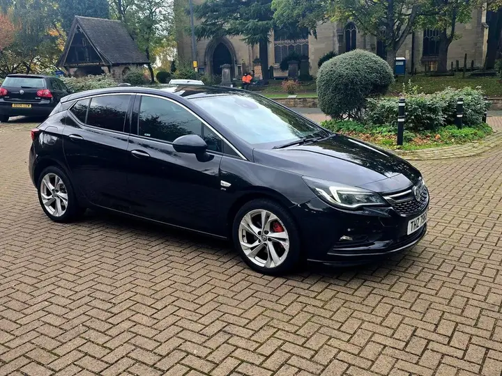 Vauxhall Astra 2015 photo 4