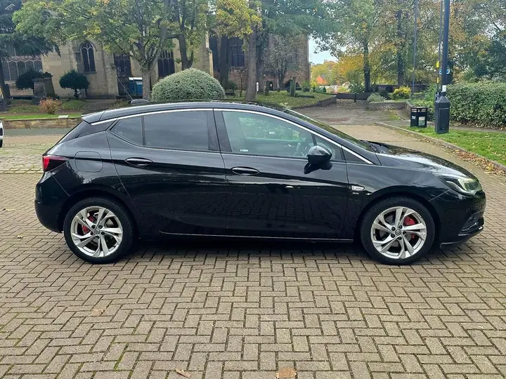 Vauxhall Astra 2015 photo 5