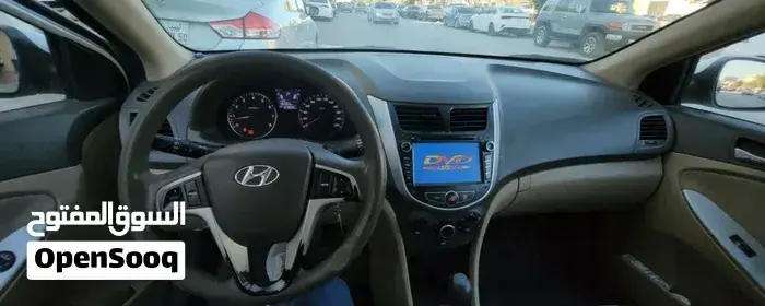 Hyundai Accent 2012 photo 5