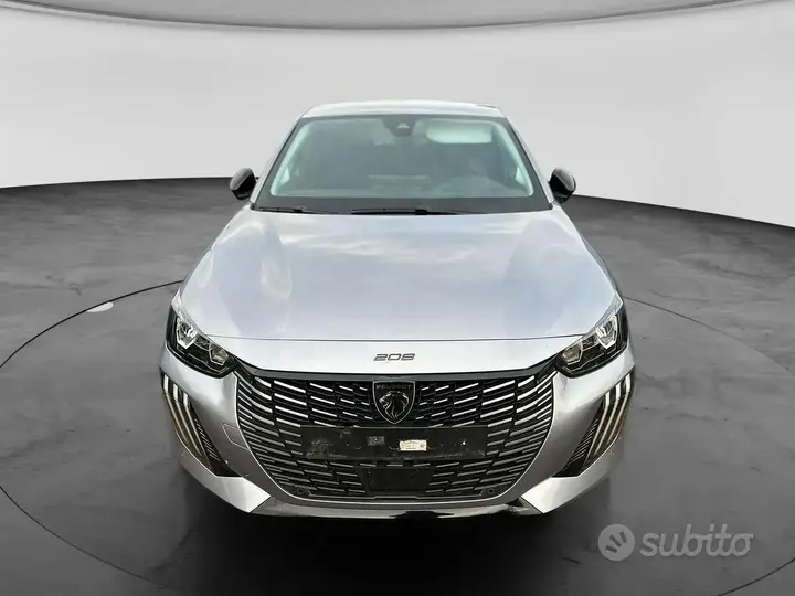 Peugeot 208 2025 photo 2