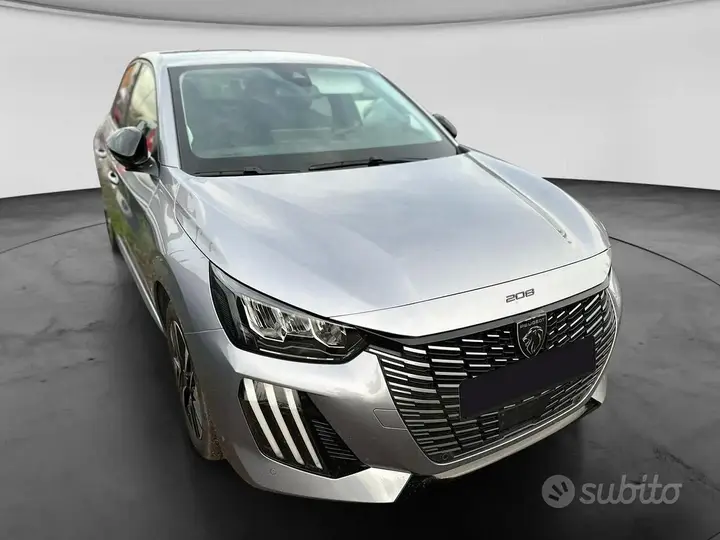 Peugeot 208 2025 photo 3