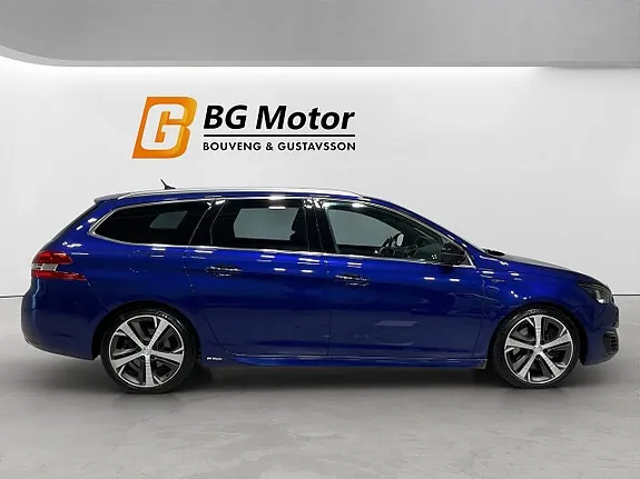 Peugeot 308 2015 photo 3