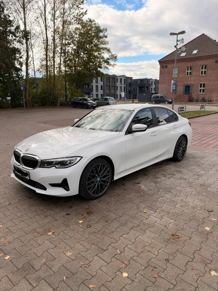 BMW 320I