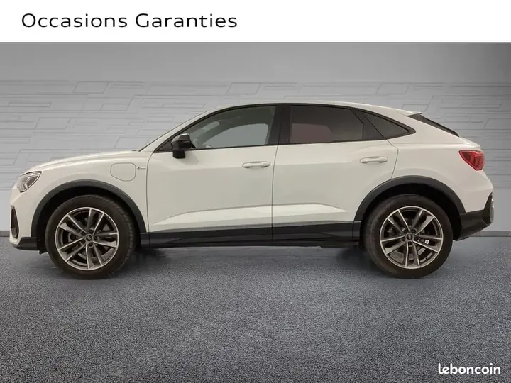 Audi Q3 2024 photo 2