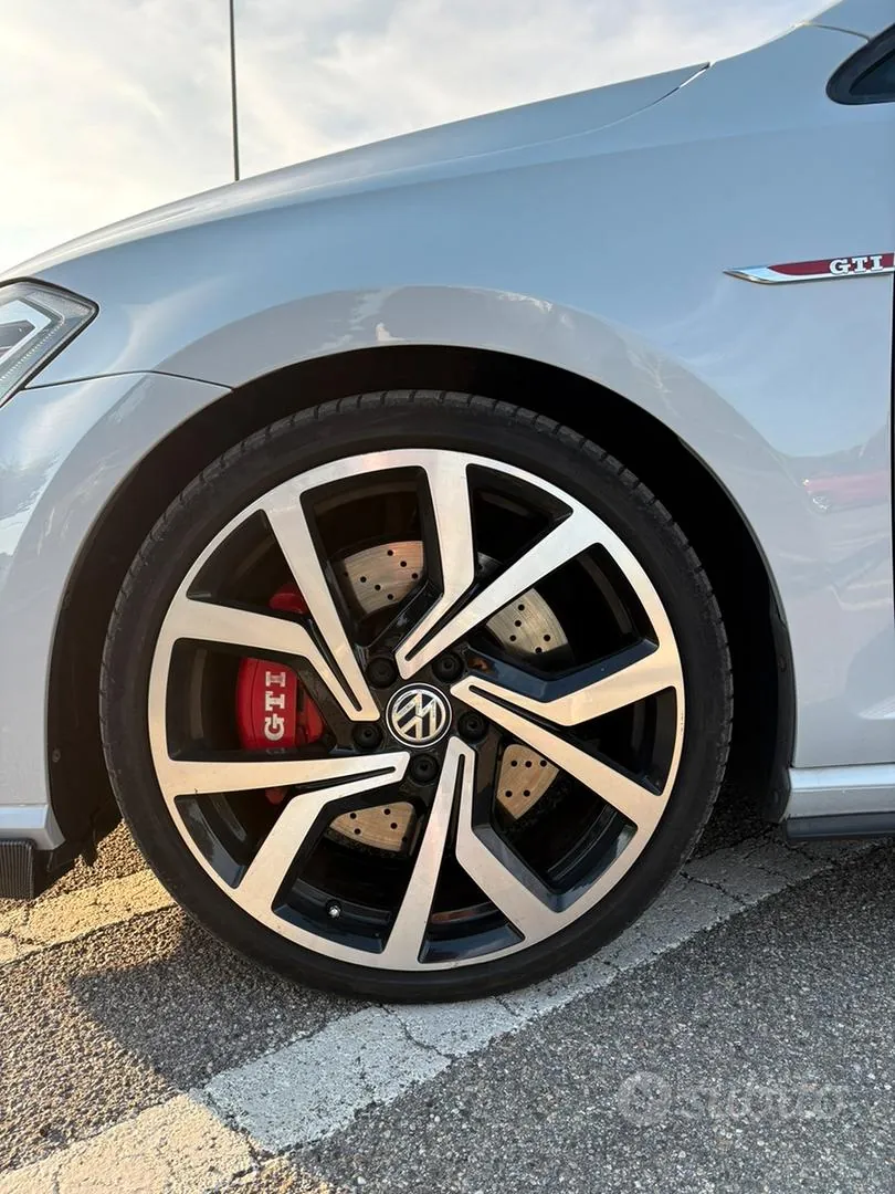 Volkswagen Golf Gti 2017 photo 3