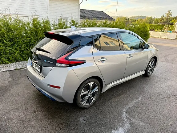 Nissan Leaf 2021 photo 4