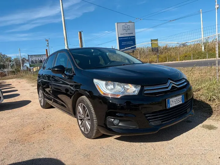 Citroen C4 2011 photo 2
