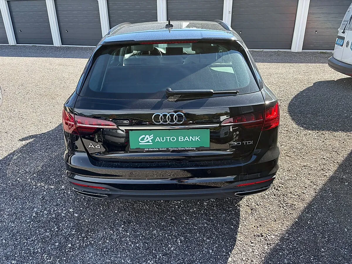 Audi A4 2022 photo 3