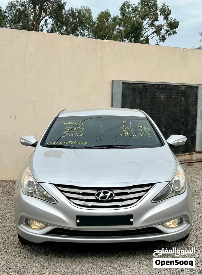 Hyundai Sonata 2012 photo 2