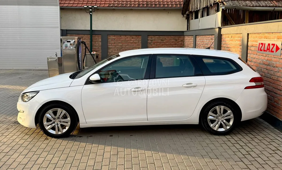Peugeot 308 2017 photo 3