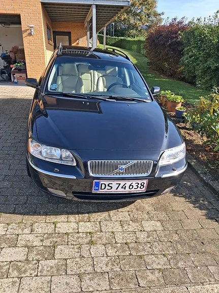 Volvo V70 2005 photo 2