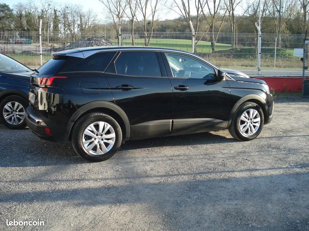 Peugeot 3008 2019 photo 3