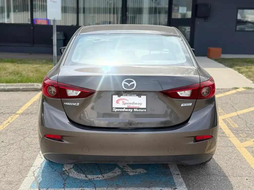 Mazda 3 2017 photo 4