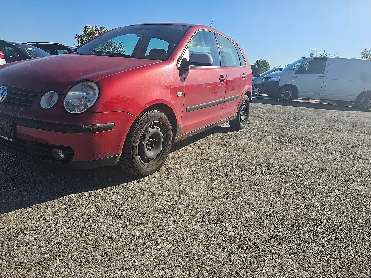 Volkswagen Polo 2003 photo 2