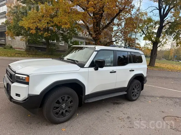 Toyota Land Cruiser 250