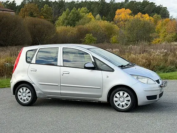 Mitsubishi Colt 2005 photo 3