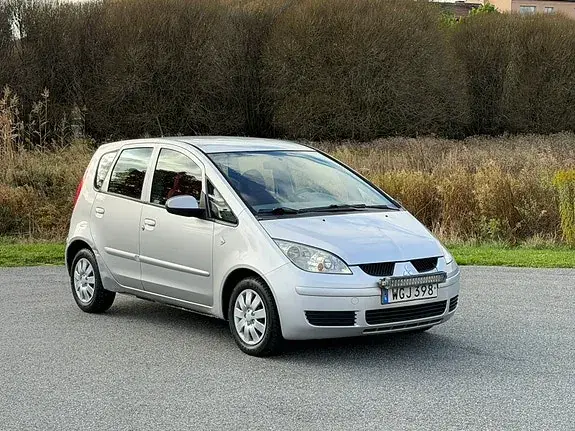 Mitsubishi Colt 2005 photo 2
