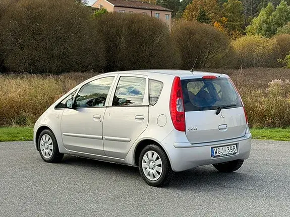 Mitsubishi Colt 2005 photo 5