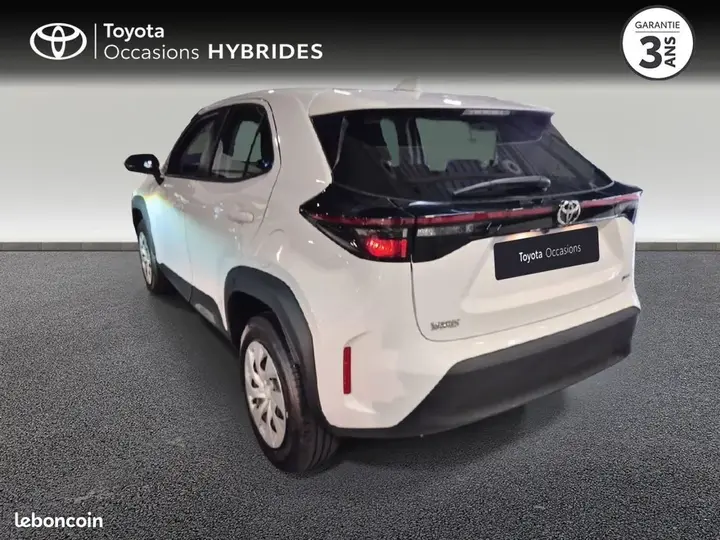 Toyota Yaris Cross 2025 photo 2