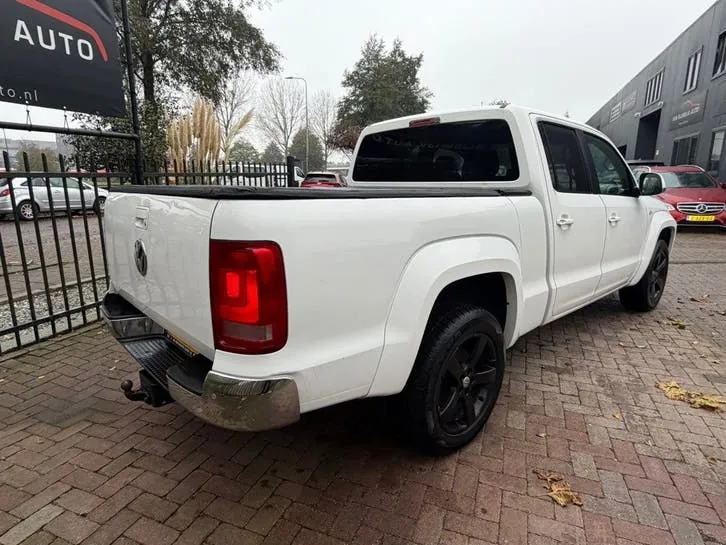 Volkswagen Amarok 2013 photo 2