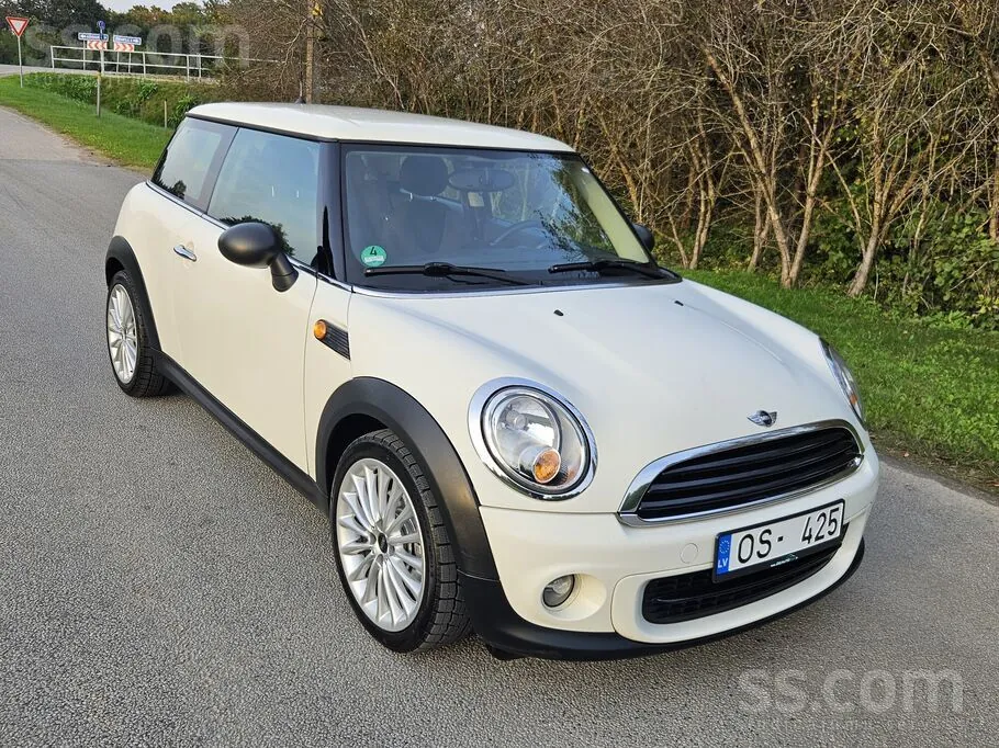 Mini One 2010 photo 2
