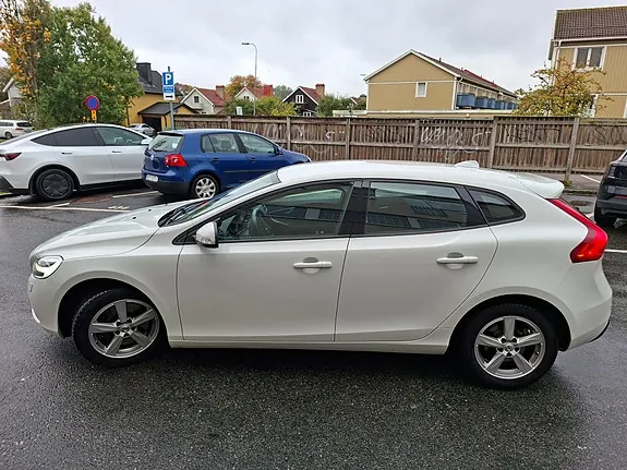 Volvo V40 2018 photo 3