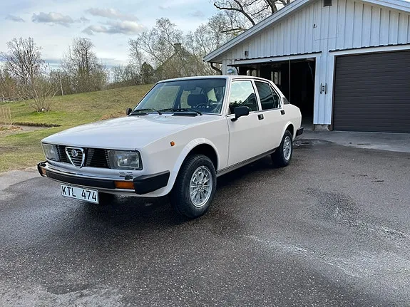 Alfa Romeo Alfetta