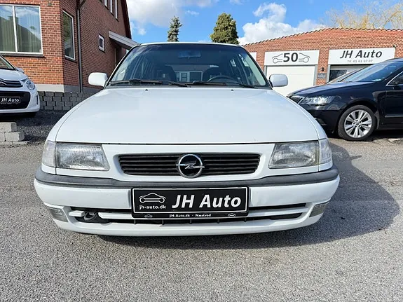 Opel Astra 1997 photo 5