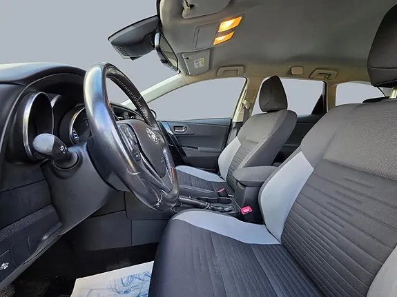Toyota Auris 2016 photo 4