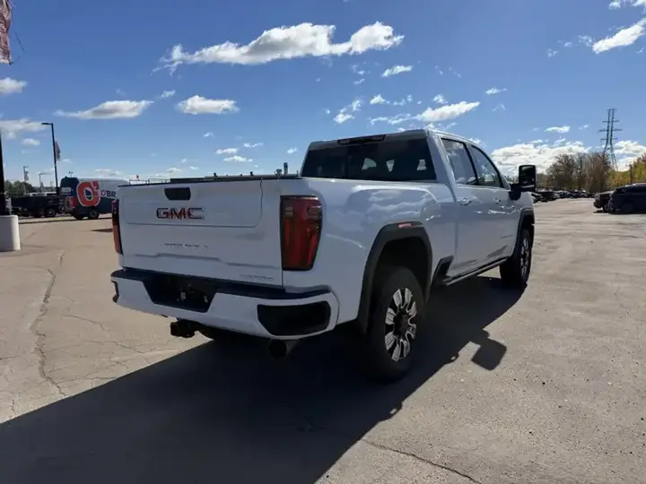GMC Sierra 3500 2026 photo 3