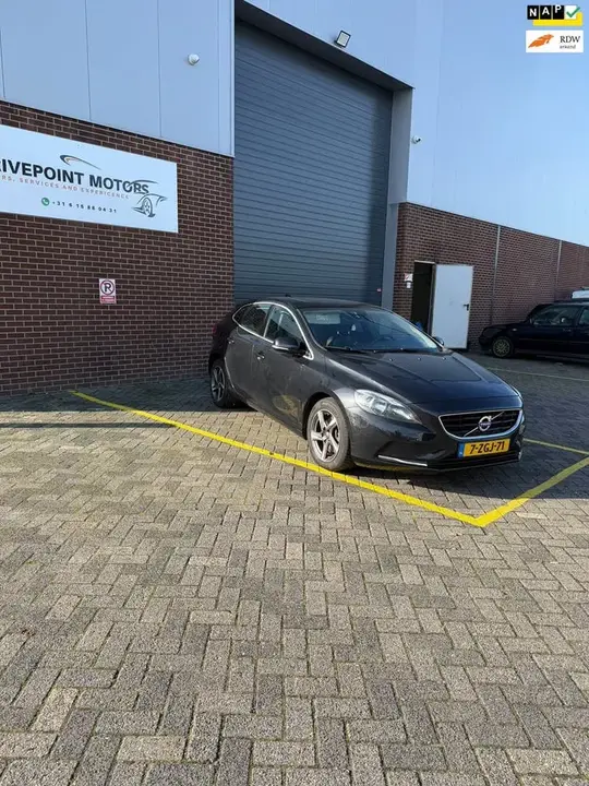 Volvo V40