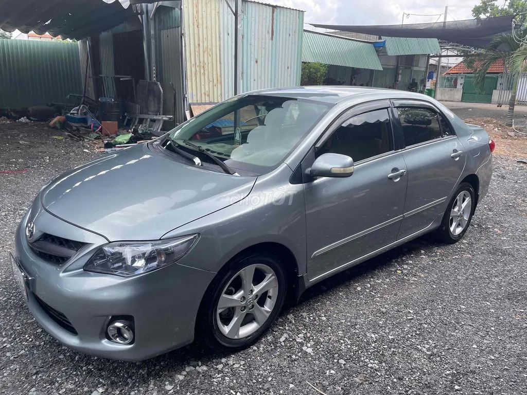 Toyota Corolla Altis 2011 photo 3