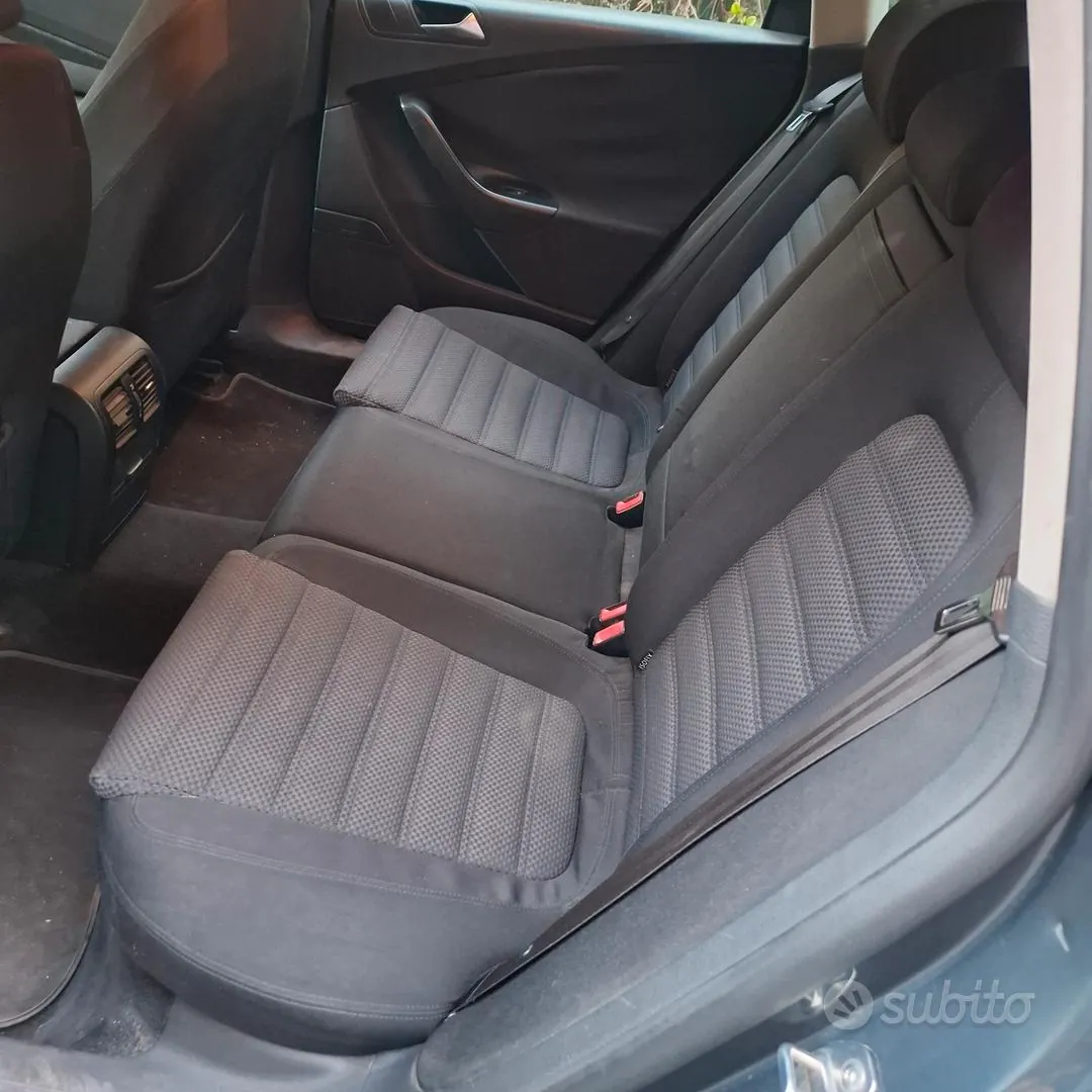 Volkswagen Passat 2009 photo 5