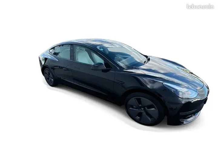 Tesla Model 3 2023 photo 3