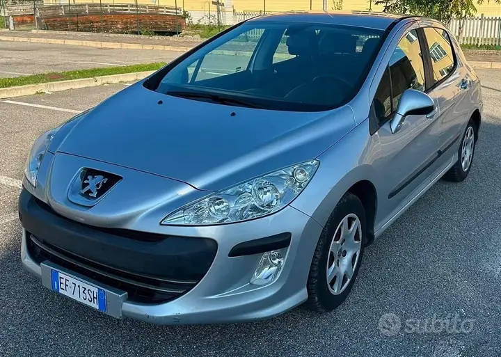 Peugeot 308 2011 photo 4