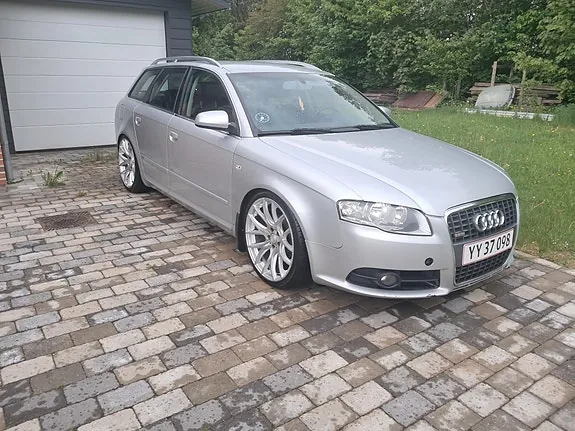Audi A4 2006 photo 2