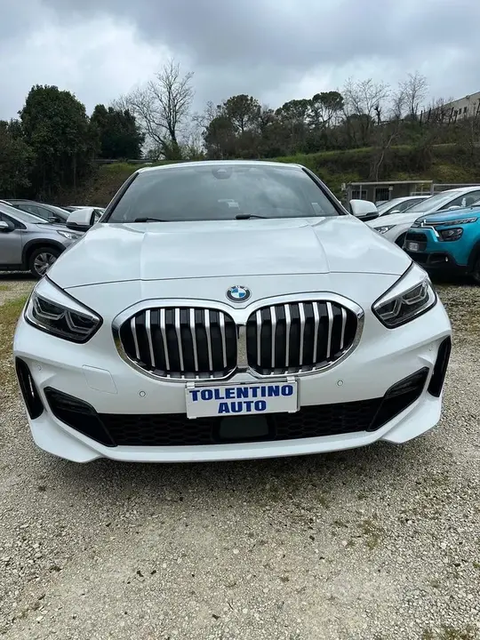 BMW 1 2022 photo 2