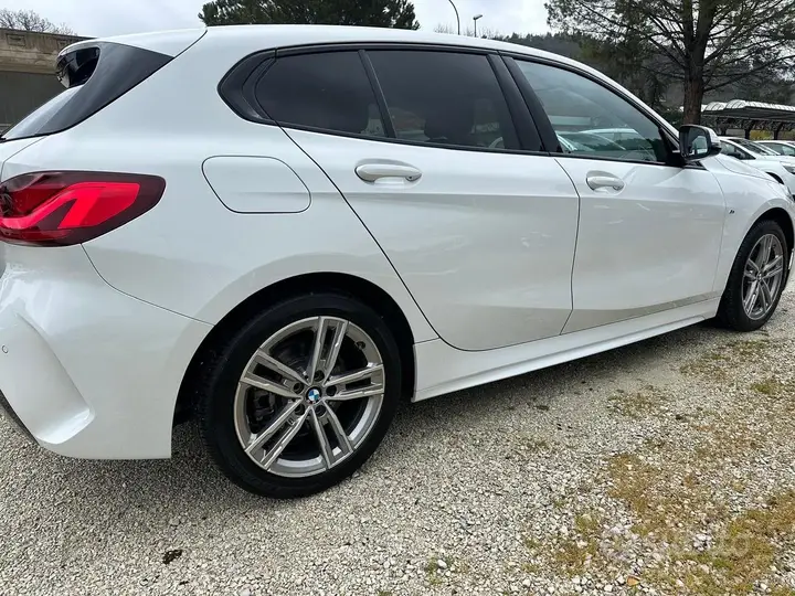 BMW 1 2022 photo 3