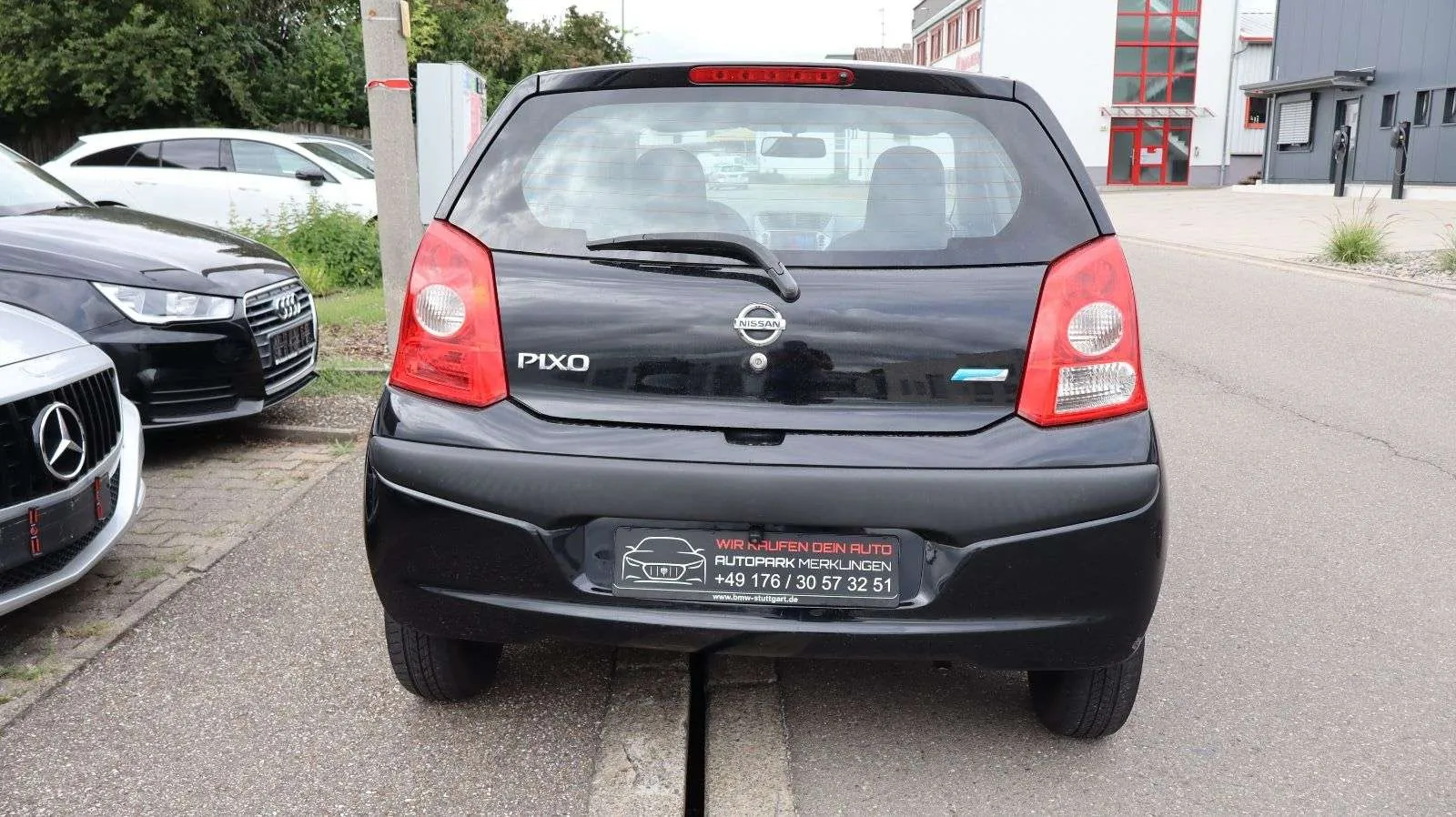 Nissan Pixo 2009 photo 3