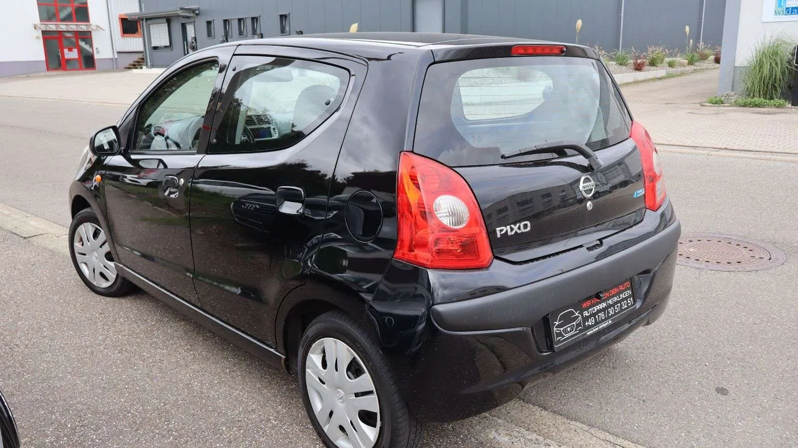 Nissan Pixo 2009 photo 4