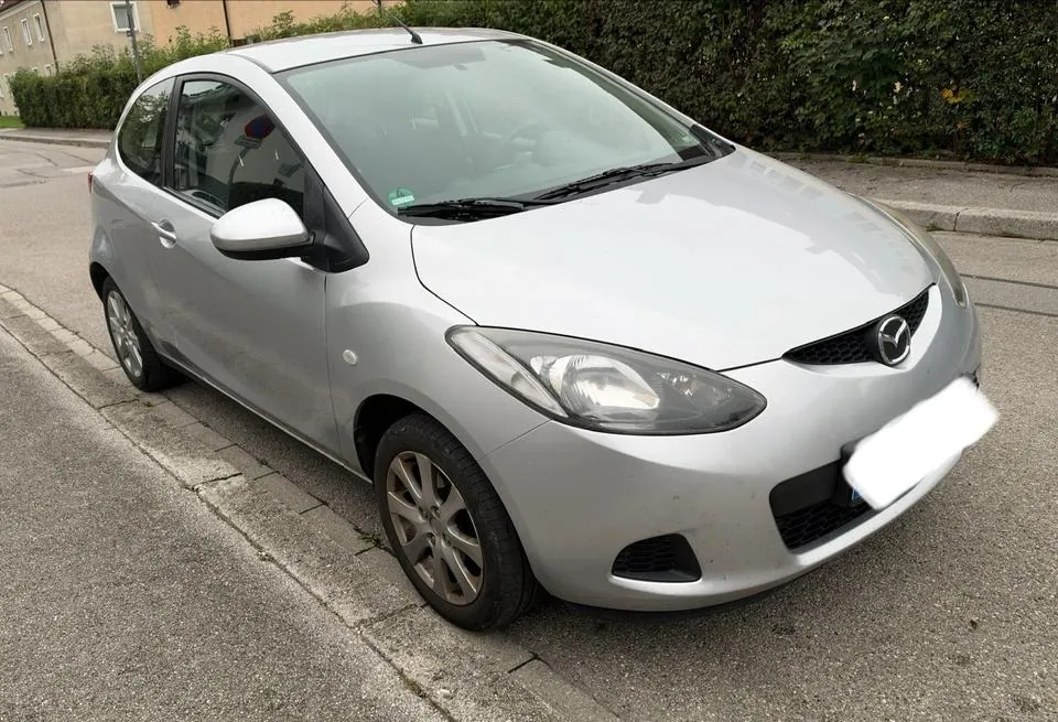 Mazda 2