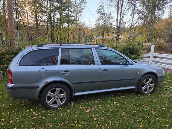 Skoda Octavia 2005 photo 3