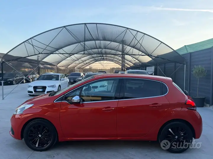 Peugeot 208 2016 photo 5