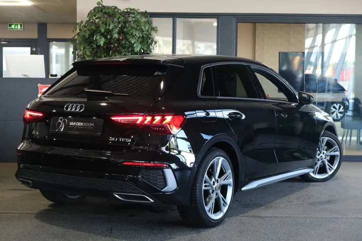 Audi A3 2023 photo 2