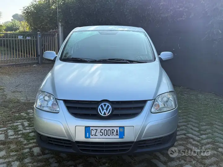 Volkswagen Fox 2006 photo 2