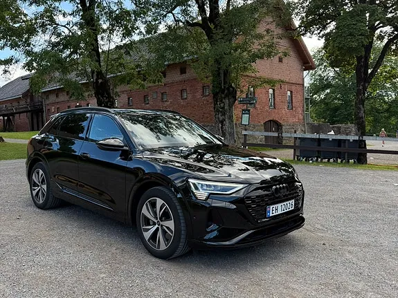 Audi Q8 E-Tron 2024 photo 3